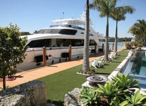 easygrass synthetic grass boat dock area in miami beach